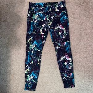 Colorful crossover flower leggings
